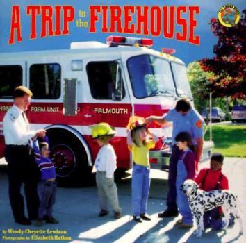 Paperback A Trip to the Firehouse Book