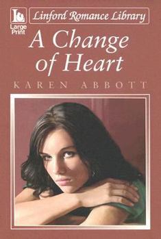 Paperback A Change of Heart [Large Print] Book