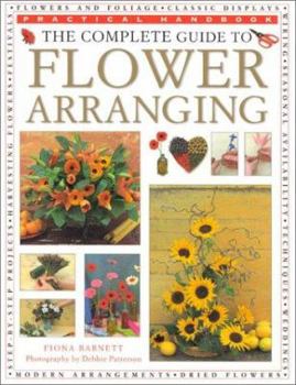 Paperback The Complete Guide to Flower Arranging Book