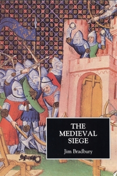 Paperback The Medieval Siege Book