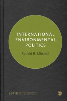 Paperback International Politics and the Environment Book