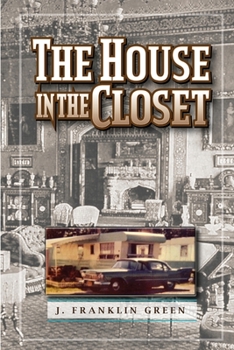 Paperback The House in the Closet Book