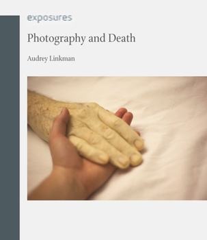 Paperback Photography and Death Book