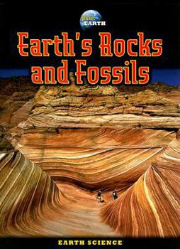 Paperback Earth's Rocks and Fossils Book