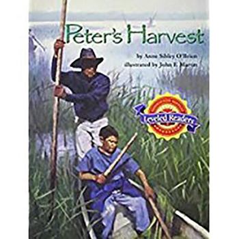 Paperback Peter's Harvest: Level 4.6.1 Bel LV Book