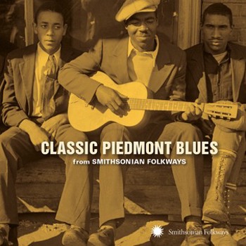 Music - CD Classic Piedmont Blues from Smithsonian Folkways Book