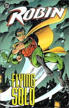 Paperback Robin: Flying Solo Book