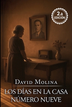 Paperback Los días en la casa número nueve (Spanish Edition) [Spanish] Book