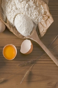 Recipe Book: A Kitchen Cookbook Notebook For Cooking And Baking: Great Gift Journal for All Chefs, Cooks, Bakers, Food Enthusiasts, Culinary Students, ... (Pasta Ingredients Utensils Wood Print)