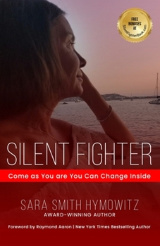 Paperback Silent Fighter [Large Print] Book
