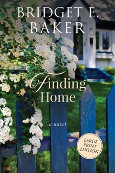 Paperback Finding Home [Large Print] Book