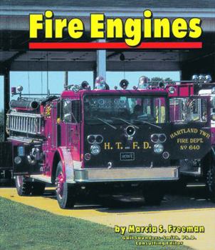 Paperback Fire Engines (Community Vehicles) Book
