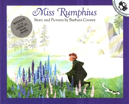 Paperback Miss Rumphius: Story and Pictures Book