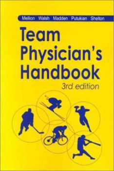 Paperback The Team Physician's Handbook Book