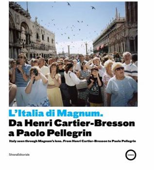 Paperback Italy Seen Through Magnum's Lens: From Henri Cartier-Bresson to Paolo Pellegrin Book