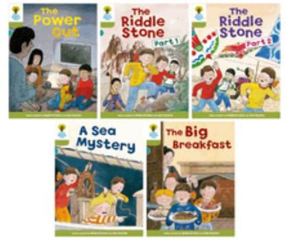 Paperback Oxford Reading Tree: Biff, Chip and Kipper Stories: Oxford Level 7: Mixed Pack 5 Book