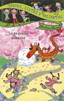 Paperback La Pequena Dragona [Spanish] Book