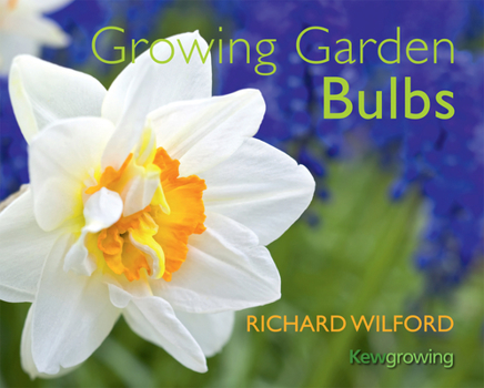 Paperback Growing Garden Bulbs Book