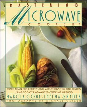 Paperback Mastering Microwave Cooking Book