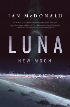 Hardcover Luna: New Moon Book