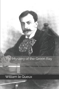 Paperback The Mystery of the Green Ray Book