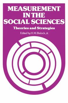 Paperback Measurement in the Social Sciences Book