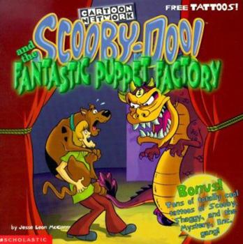 Paperback Scooby-doo and the Fantastic Puppet Factory Book