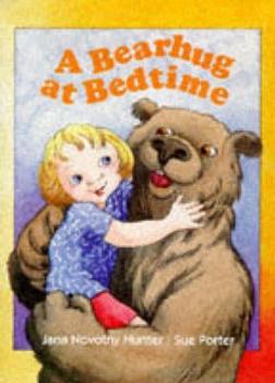 Paperback A Bearhug at Bedtime Book