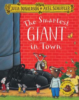 Paperback Smartest Giant In Town; The Book