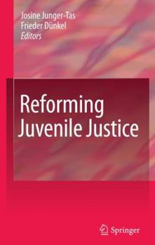 Paperback Reforming Juvenile Justice Book