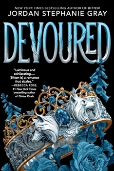 Paperback Devoured: A Bitten Novel Volume 2 [Large Print] Book