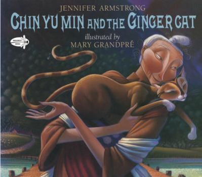 Paperback Chin Yu Min and the Ginger Cat Book