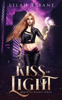Paperback Kiss of Light: A Paranormal Fantasy Romance Book