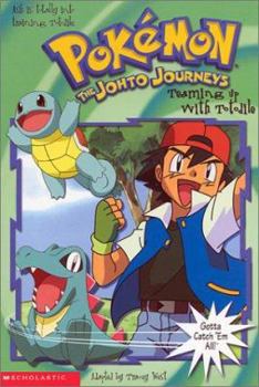 Paperback Teaming Up with Totodile Book