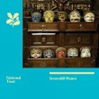 Paperback Snowshill Manor and Garden, Gloucestershire: National Trust Guidebook Book