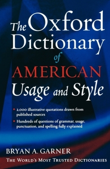Paperback The Oxford Dictionary of American Usage and Style Book