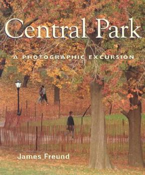 Paperback Central Park: A Photographic Excursion Book