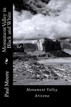 Paperback Monument Valley in Black and White Book