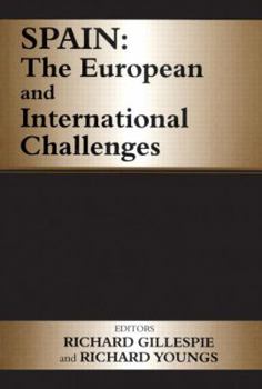 Paperback Spain: The European and International Challenges Book