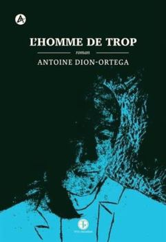 Paperback L'HOMME DE TROP [French] Book