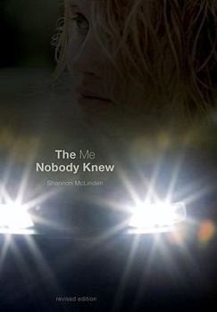 Paperback The Me Nobody Knew Book