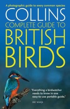 Paperback British Birds: A Photographic Guide to Every Common Species Book