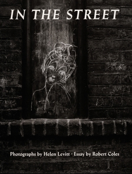 Paperback In the Street - Pa Book