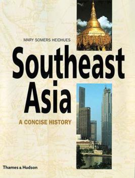 Paperback Southeast Asia: A Concise History Book