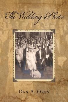 Paperback The Wedding Photo Book