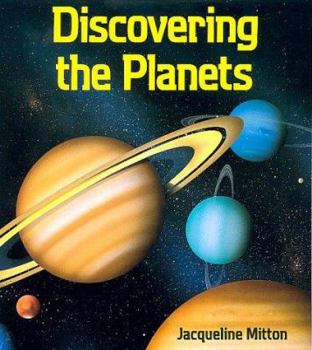 Paperback Discovering the Planets Book