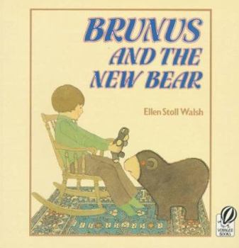 Paperback Brunus and the New Bear Book