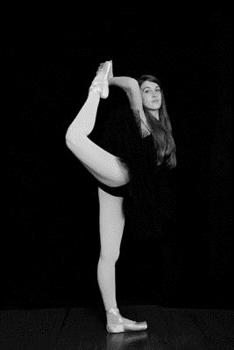 Paperback Ballet notebook - achieve your goals, perfect 120 lined pages #2 Book