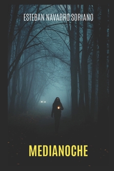 Paperback Medianoche [Spanish] Book