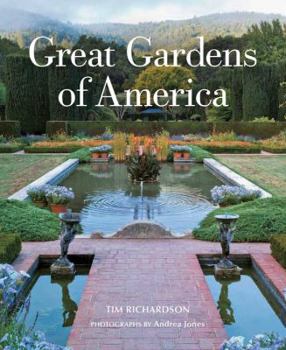 Paperback Great Gardens of America Book